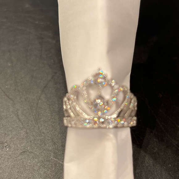 New costume jewelry rings crown , square stones , wedding ring engagement Size 7 - Picture 9 of 15
